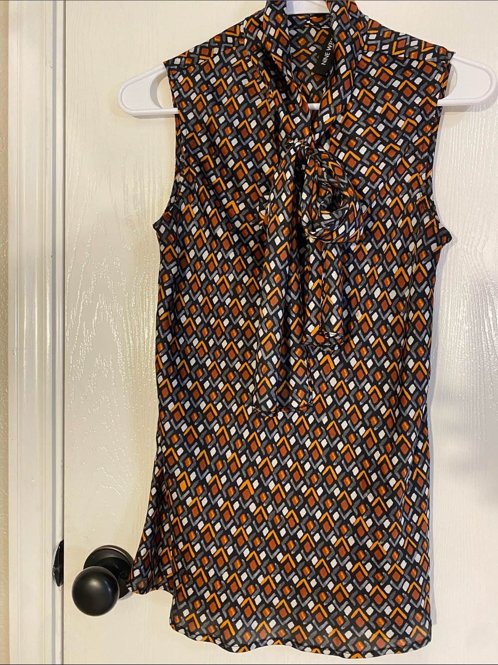 Vintage Nine West Sleeveless Geometric Print Blouse in Black, Orange, White